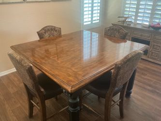 Ashley Porter Collection Table and Chairs
