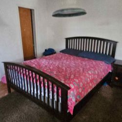 Queen Size Bed Frame & End Table