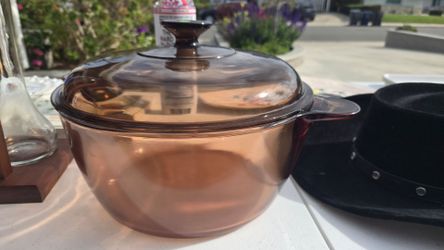 Corningware Amber 5 qt Dutch Oven