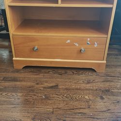 Medium size dresser