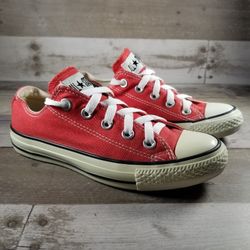 Converse Low Tops | Womens 5.5