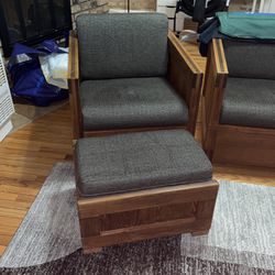 this end up oversized chair and matching ottoman 