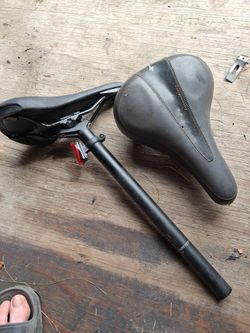 Body geometry bicycle seats