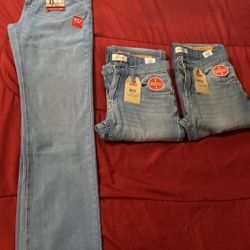 Levis Talla 16 REG. W28.  L 28 Nuevos   18 REG W29. L29. $20 Cada Uno 