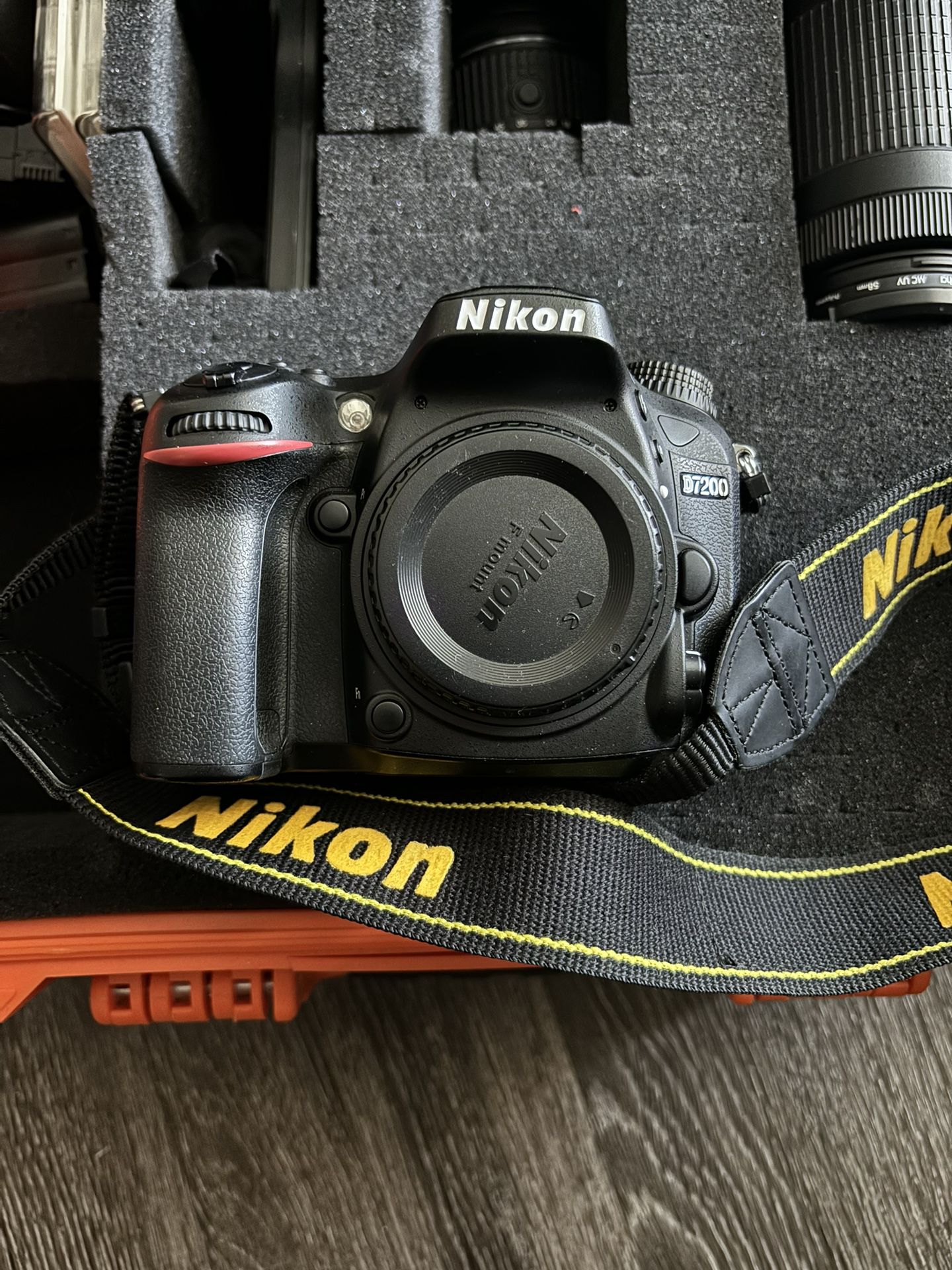 Nikon D7200 Bundle 