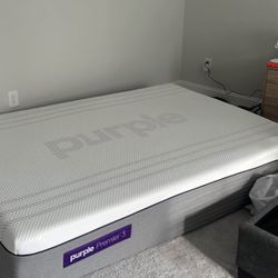 Purple Mattress Hybrid Premier 3 Queen Plus Frame