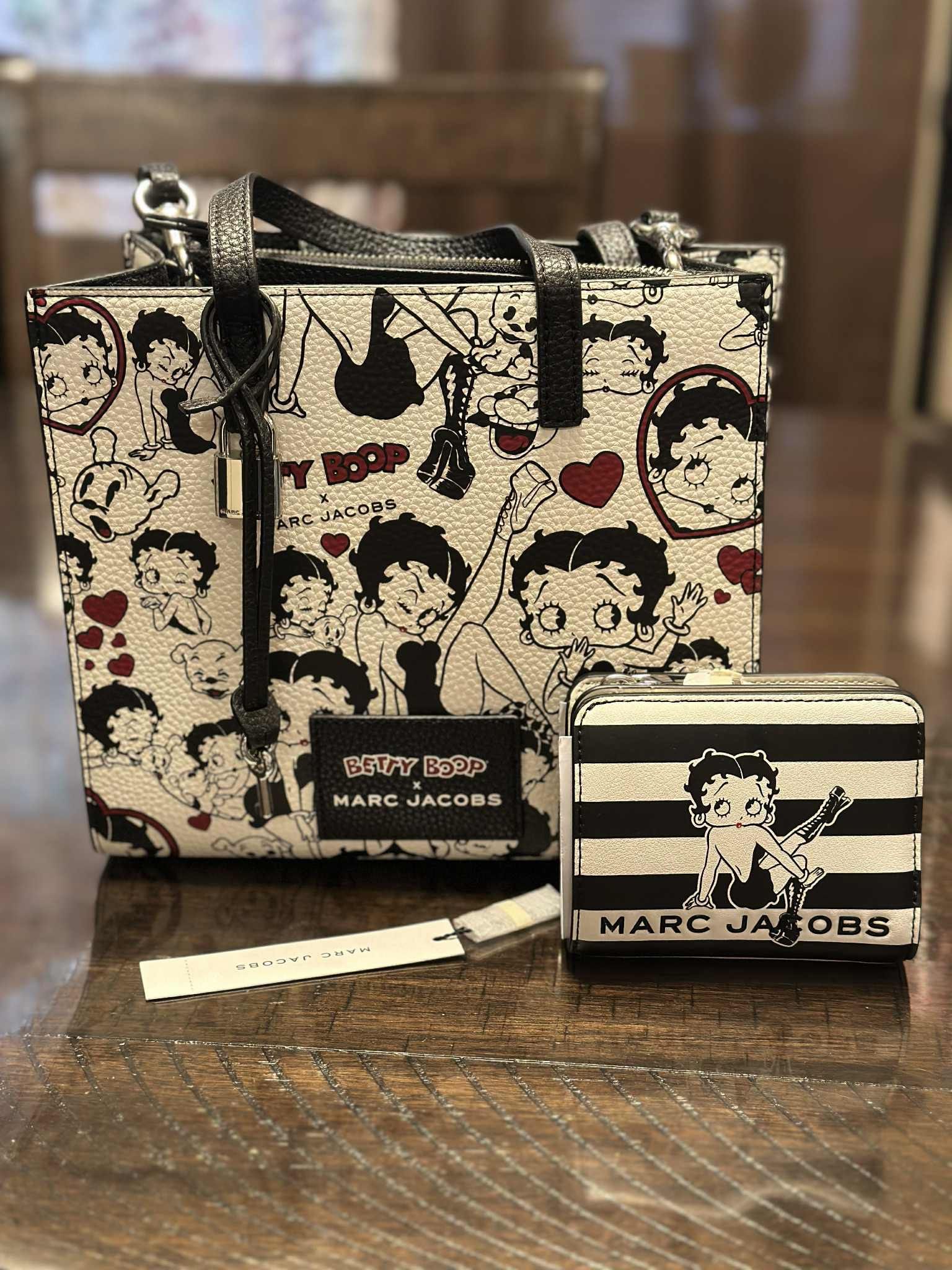 Limited Edition Betty Boop x Marc Jacobs Wallet NWT, Purse Used Once