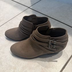 Style & Co Boots Size 5 1/5 