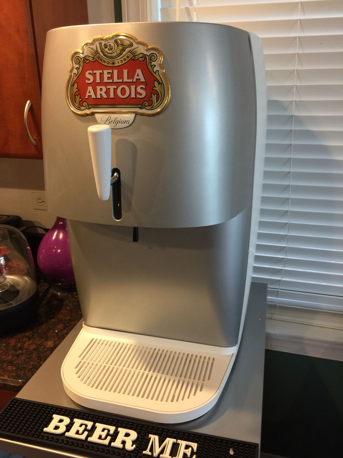 Stella Artois Nova beer dispenser
