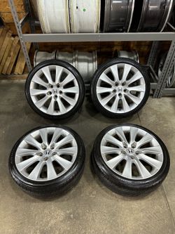 Honda Accord 2006 V6 18” Oem Enkei wheels + tires