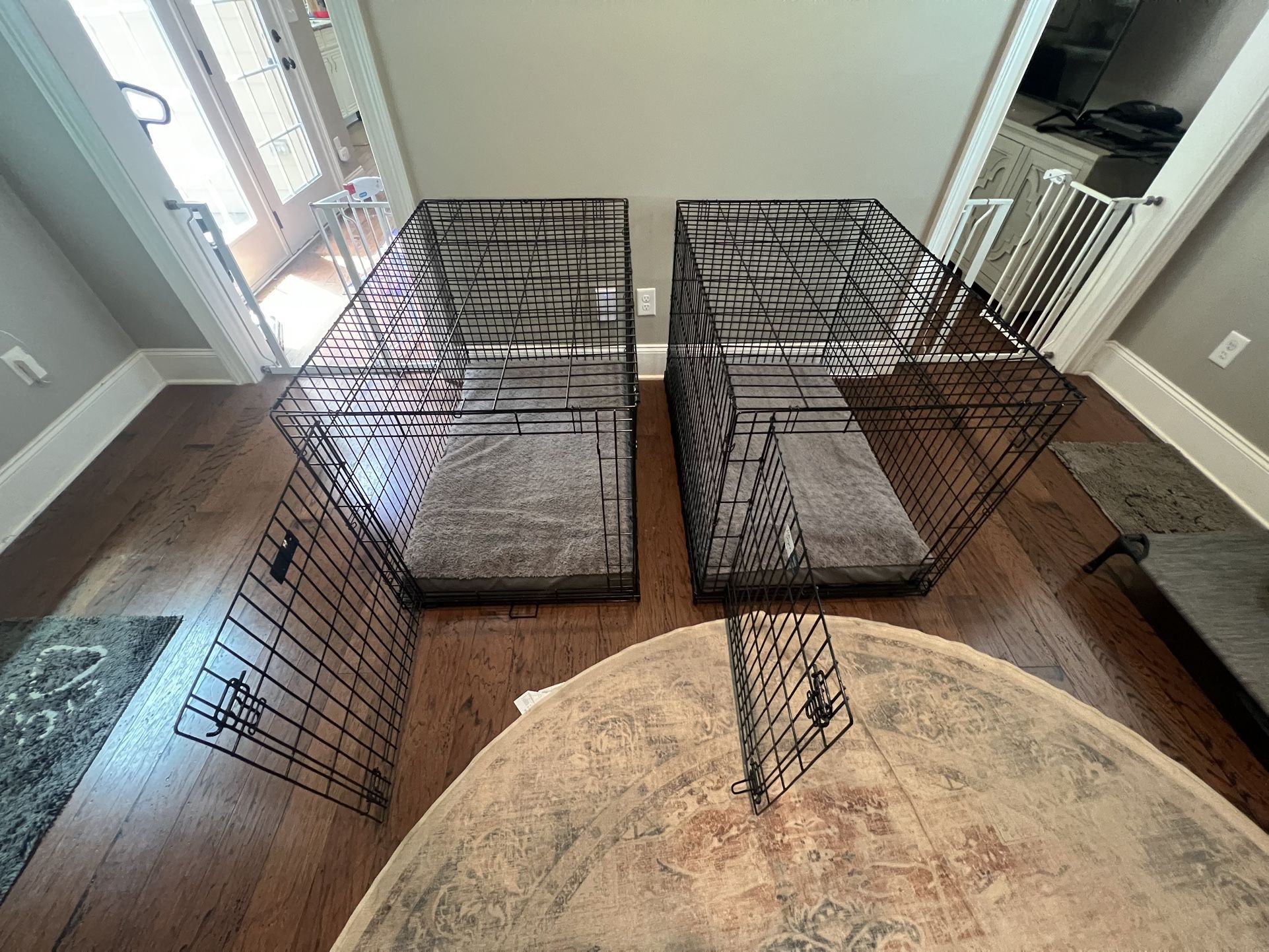 Dog Kennels +Beds x2