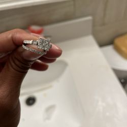 Double Diamonds Ring