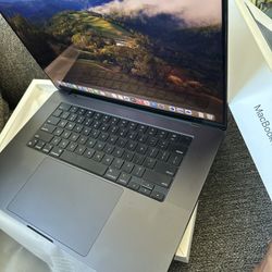 MacBook Pro 16”