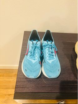 Brooks Hyperion