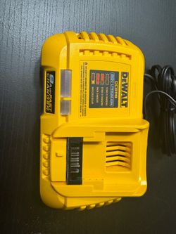 DeWalt charger  Fast 8 A