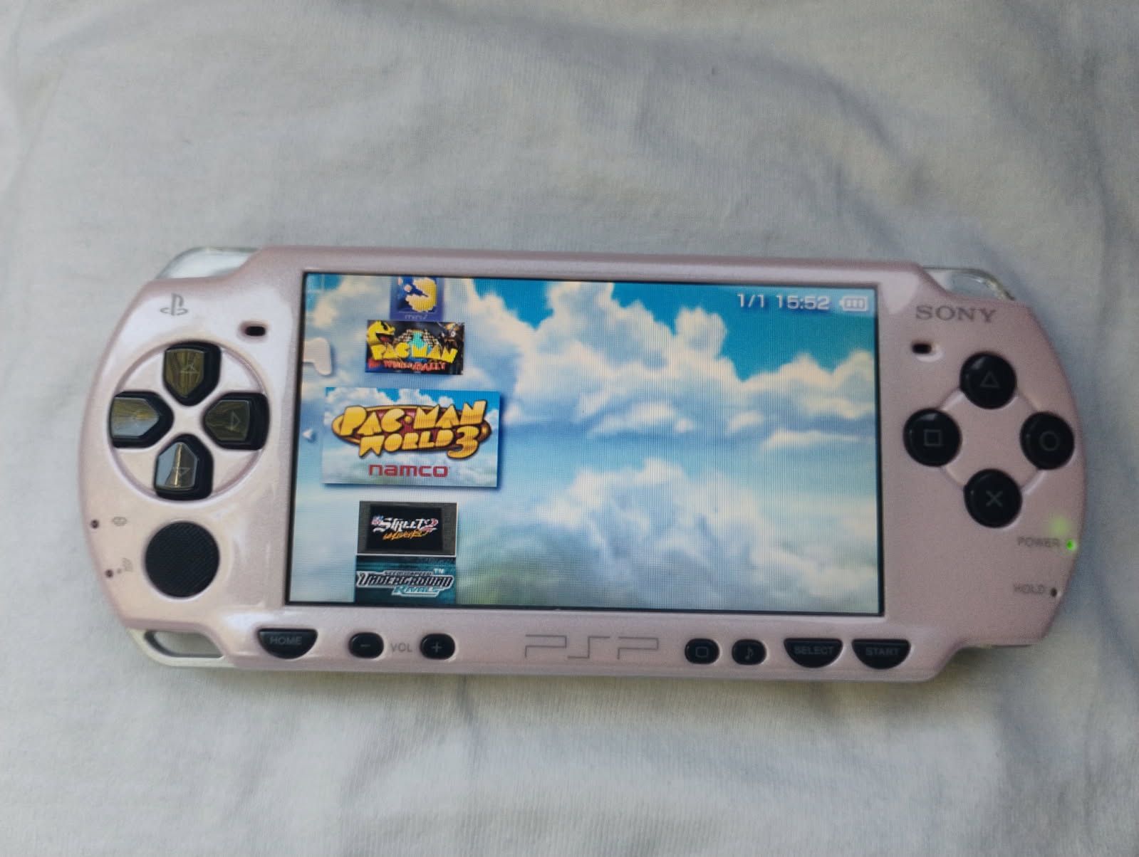 LIKE NEW !!!! 2001 * SLIM * PINK/BLACK PSP WITH 5000 GAMES