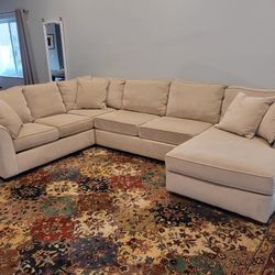 Havertys Norfolk 3 Piece Section Couch Sofa