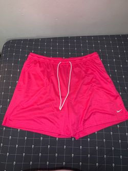 Nike Standard Issue Lifestyle HV1880-645 Hot Pink Mesh Shorts Size: XLarge