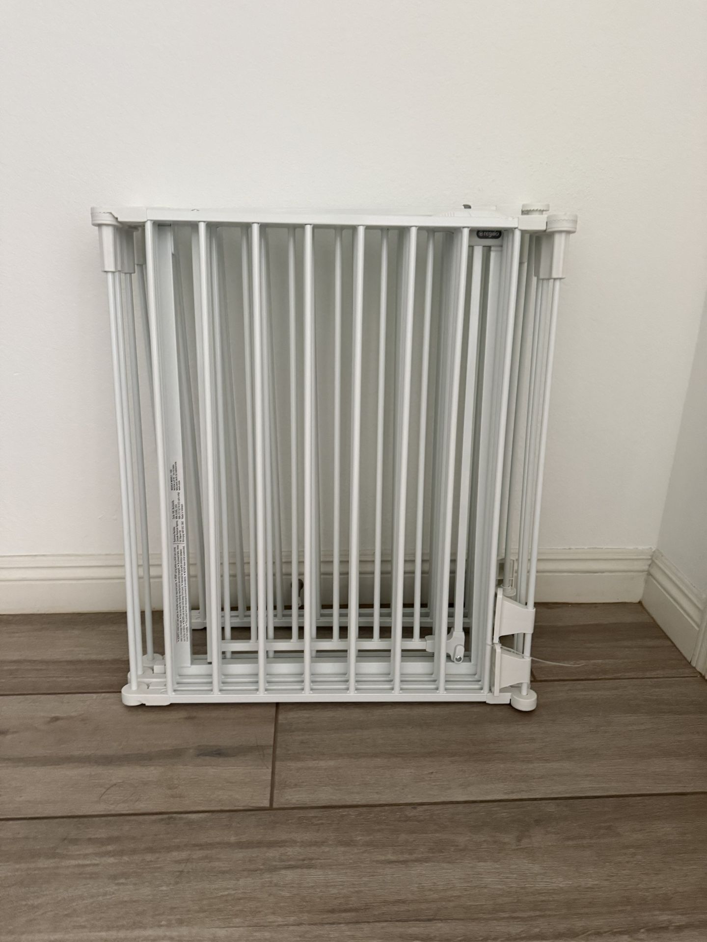 Baby Gate- Adjustable