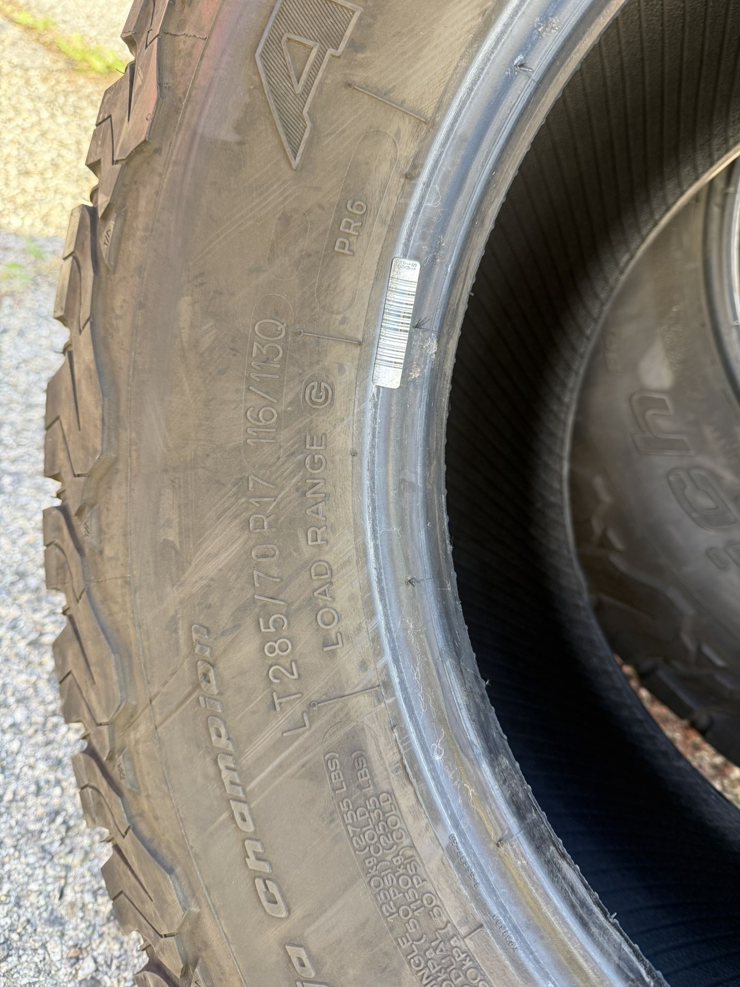 Goodrich all terrain T/A 40% life still Used 285/70/17