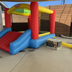 Little Tikes Shady Jump ’n Slide™ Inflatable Bouncer – Great Condition  