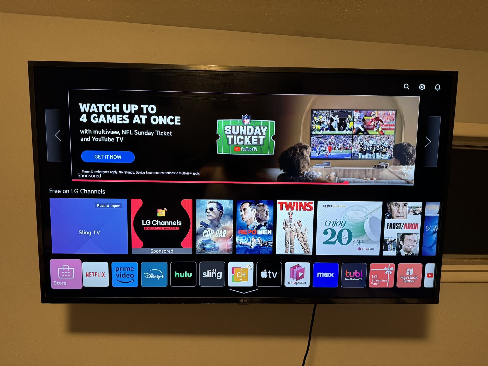 LG Smart TV With Wall Mount
