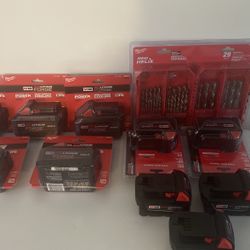 Forge 8.0 And M18 Batteries And Drill Bits 
