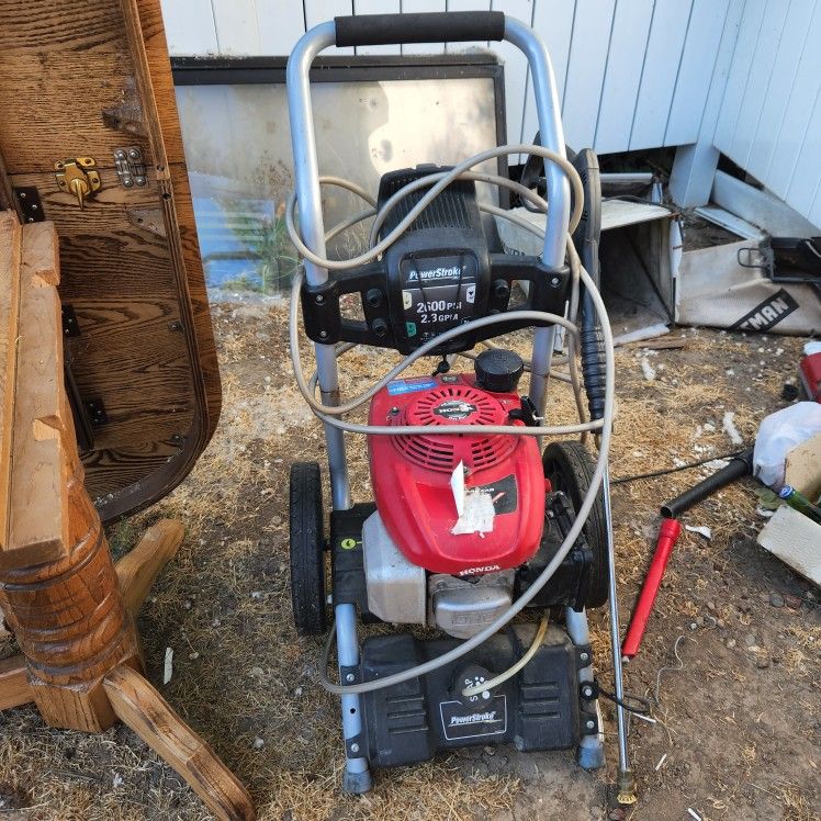 PRESSURE WASHER, WORKS GREAT