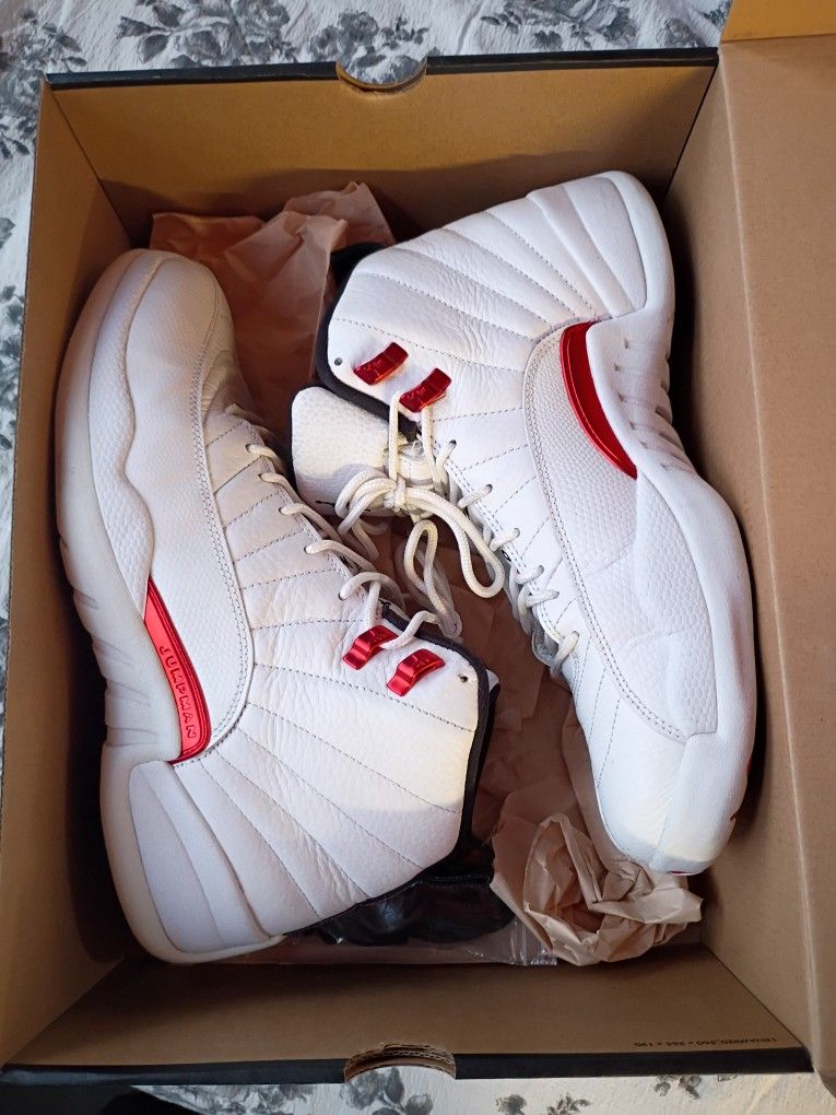 Jordan 12. Twist Size 11