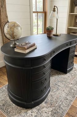 Vintage Drexel Heritage Curved Executive Desk –