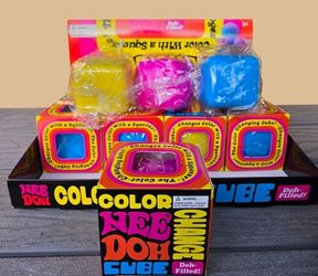 Color changing cube