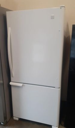 Kenmore Bottom Freezer White Refrigerator
