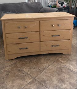 Dresser