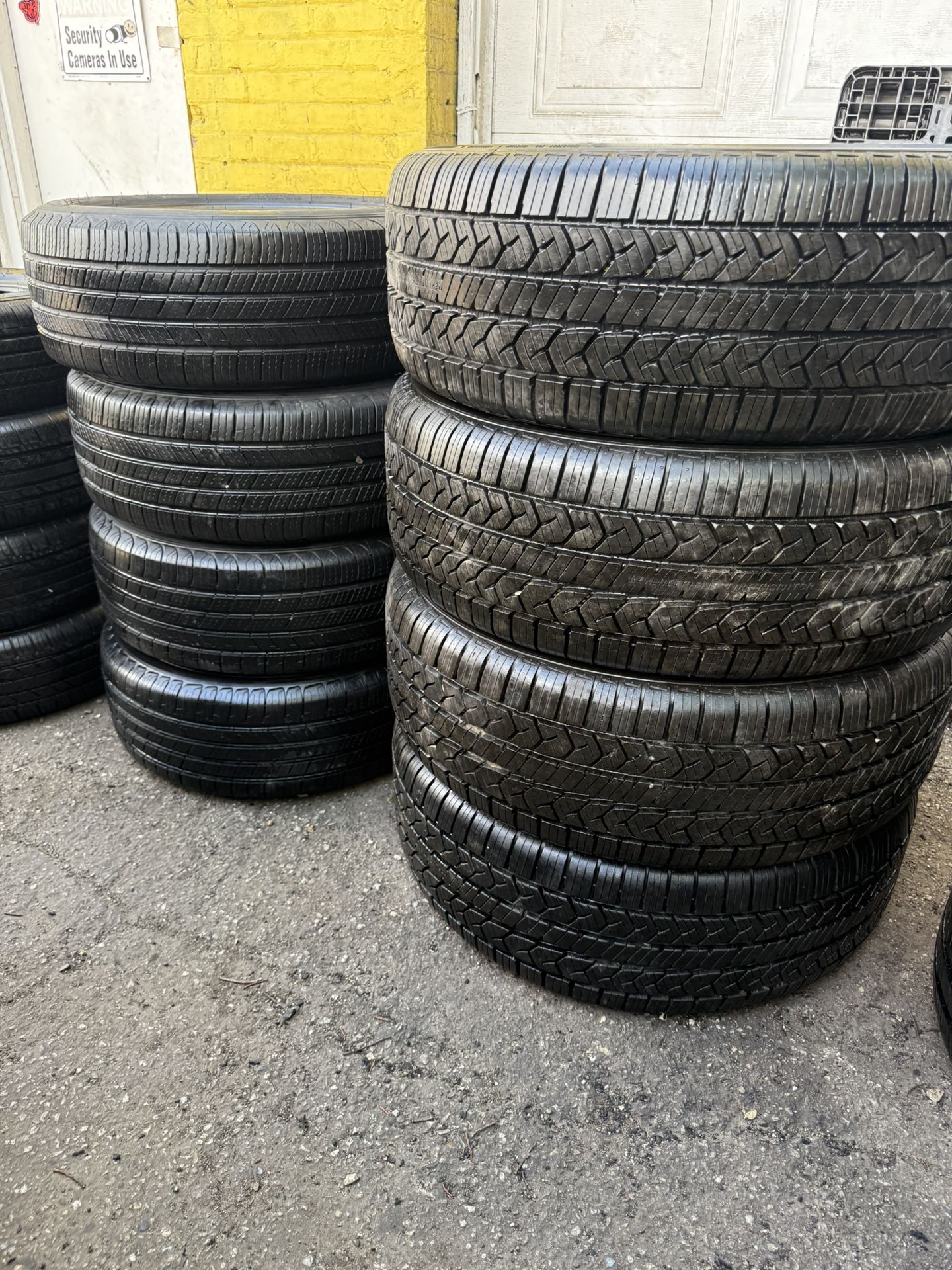4 Tires 235 55 R19