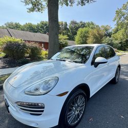 2014 Porsche Cayenne Platinum Edition 