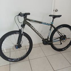 Canondale Trail 5 Frame L Tire 27.5
