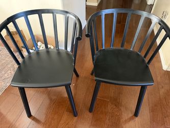 Black threshold chairs (2)
