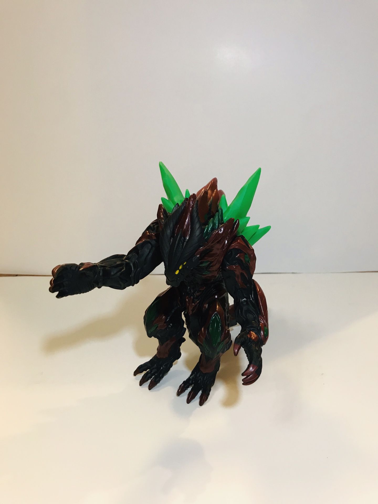 ZAVR Godzilla Figure Ultra Monster King of The Monsters