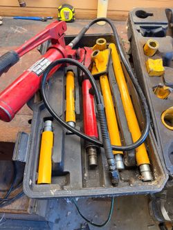 Snap-On YA-301 Hydraulic Autobody Fender Car Repair Porta Power 8000 p.s.i. KIT