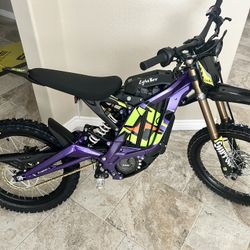 Phantom Purple 2025 Surron Light Bee X