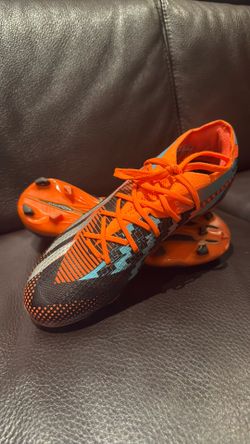 Soccer cleats
