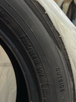 P225/55R19 99V Passenger Tire for Mazda CX5