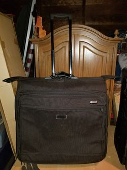 Travel pro platinum 30 luggage case