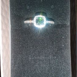 Diamond Luxury Green Square Halo Ring