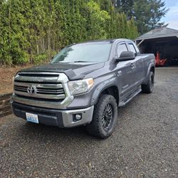 2017 toyota tundra Truck