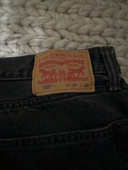 Levi’s 505  Denim Shorts – W36 – Frayed Hem