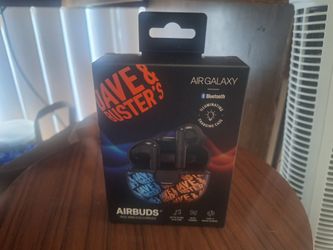 Brand New Ear Buds With Bluetooth Phone Calls
