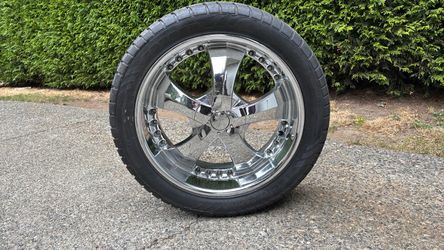 4 rims w wheels chrome