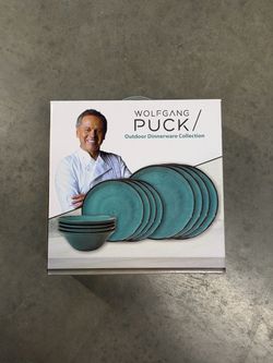 New Wolfgang Puck Dinnerware Collection dinner plates