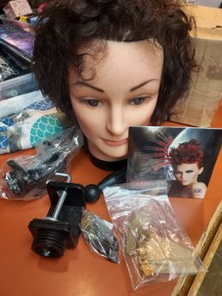 Beauty School Head Model